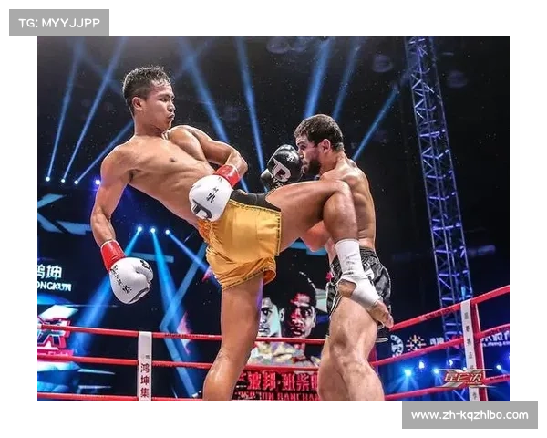 “李凯文TKO终结后指天庆祝，复仇之战压力释放”
